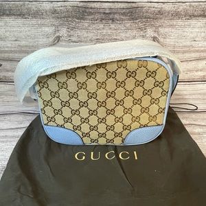 Brand New!! Gucci camera bag.
